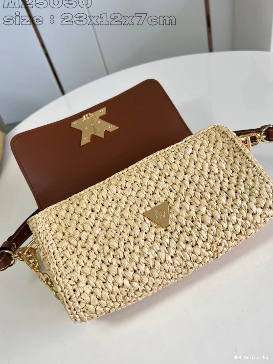 AAA Replica Ru LOUIS VUITTON West-23.5*12*7CM Twist 0803